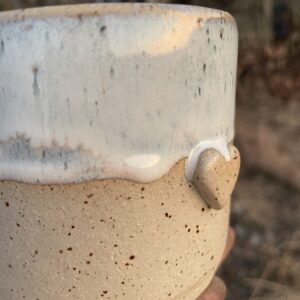 Becher Herz getöpfert handgemacht Keramik weiß landhaus boho Geschenk Frau