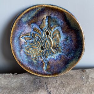 seifenschale mit ablauf keramik handgemacht getöpfert blau Lotus Design boho vintage