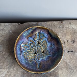 seifenschale mit ablauf keramik handgemacht getöpfert blau Lotus Design boho vintage